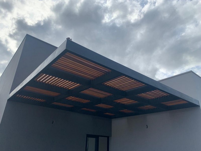 Galpões e Estruturas Metálicas Sob Medida